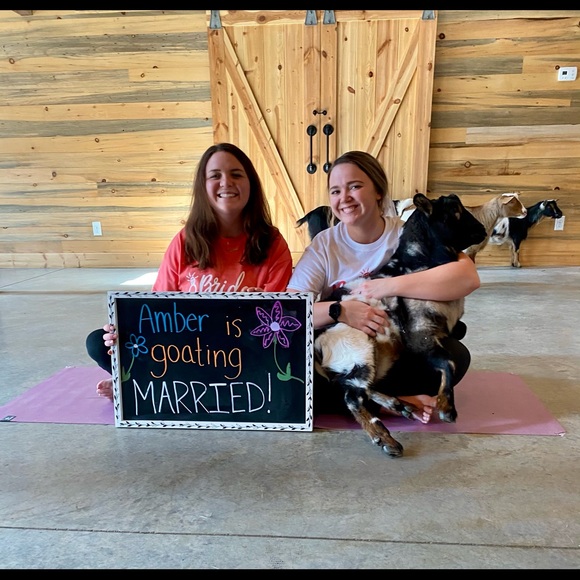 Meet your Posher, Erin - Picture 3 of 4